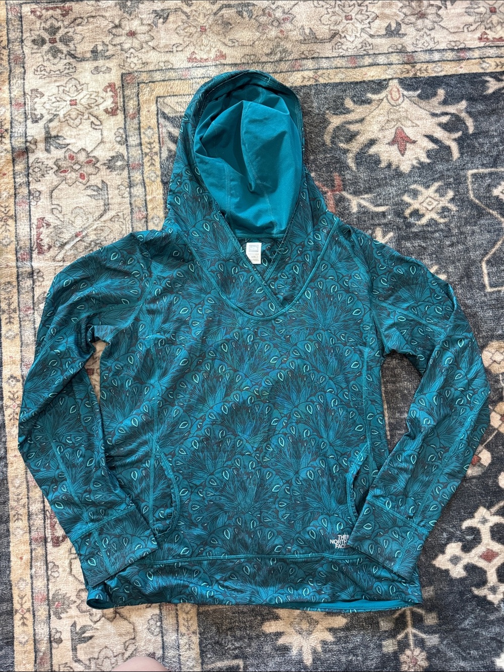 The North Face Women's Teal Peacock-Print Hooded Pullover